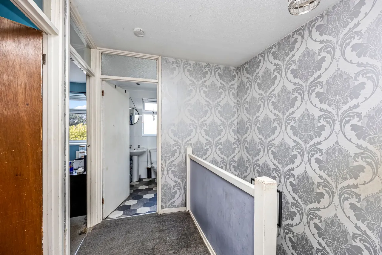 Collingwood Road, Horsham, RH12, photo 10