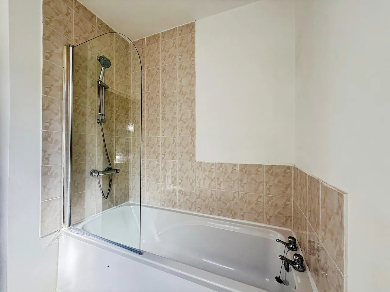 Bull Street, Nuneaton, CV11, photo 7