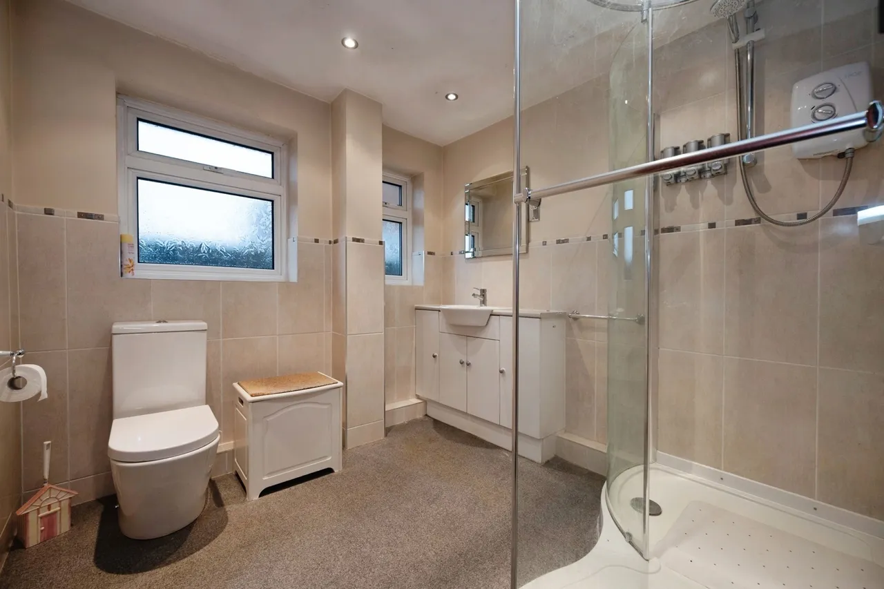 Goldring Close, Hayling Island, PO11, photo 17