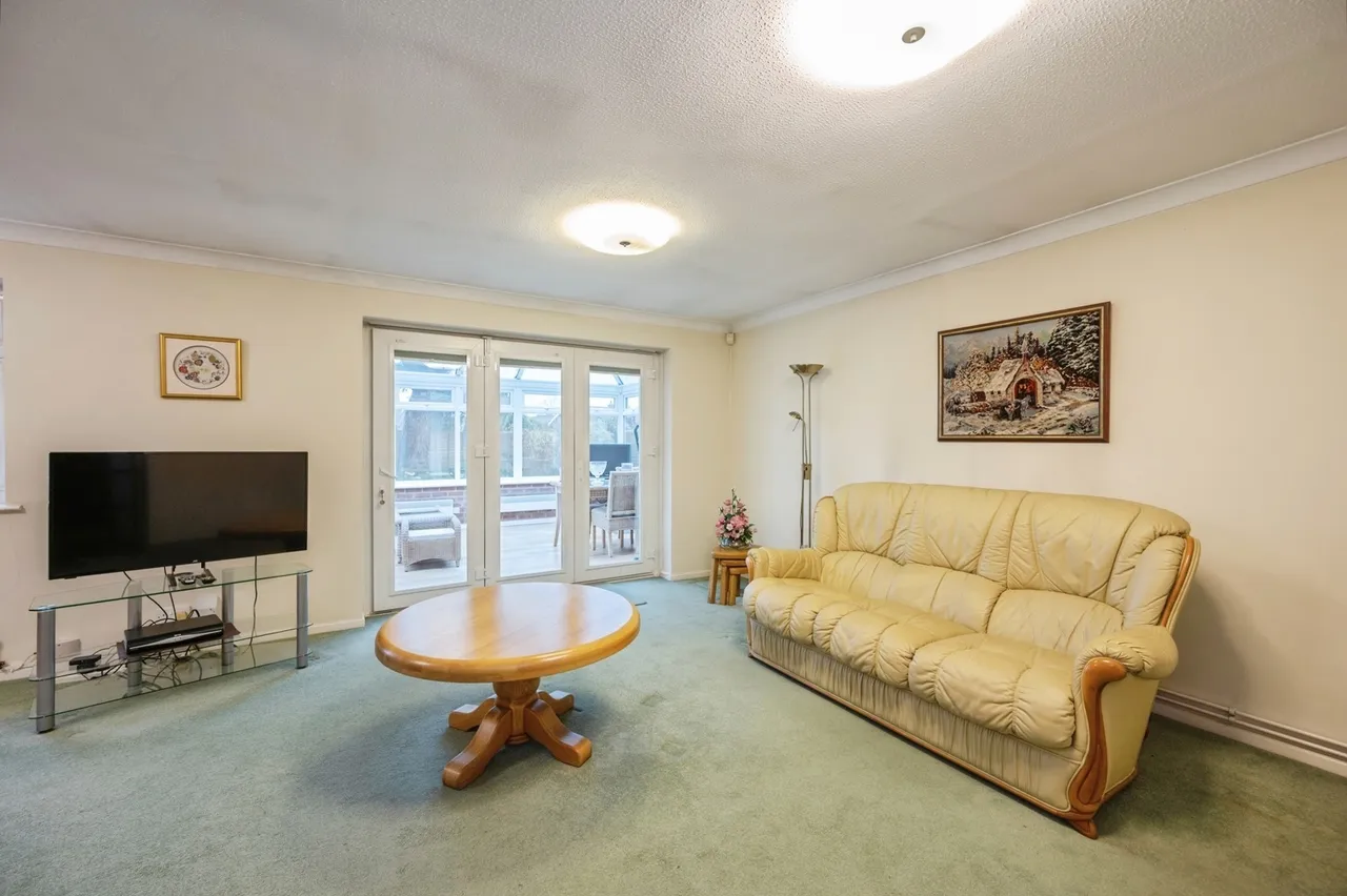 Goldring Close, Hayling Island, PO11, photo 2
