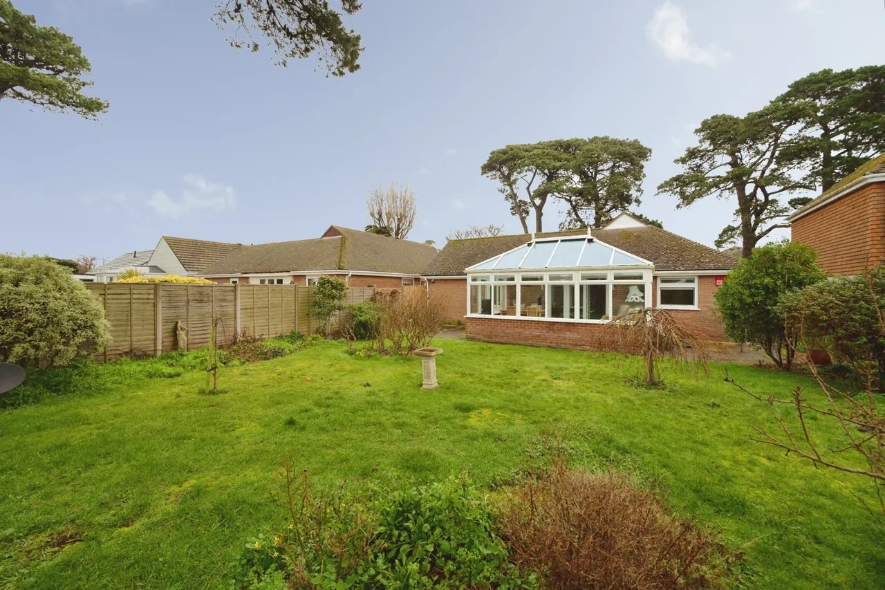 Goldring Close, Hayling Island, PO11, photo 6