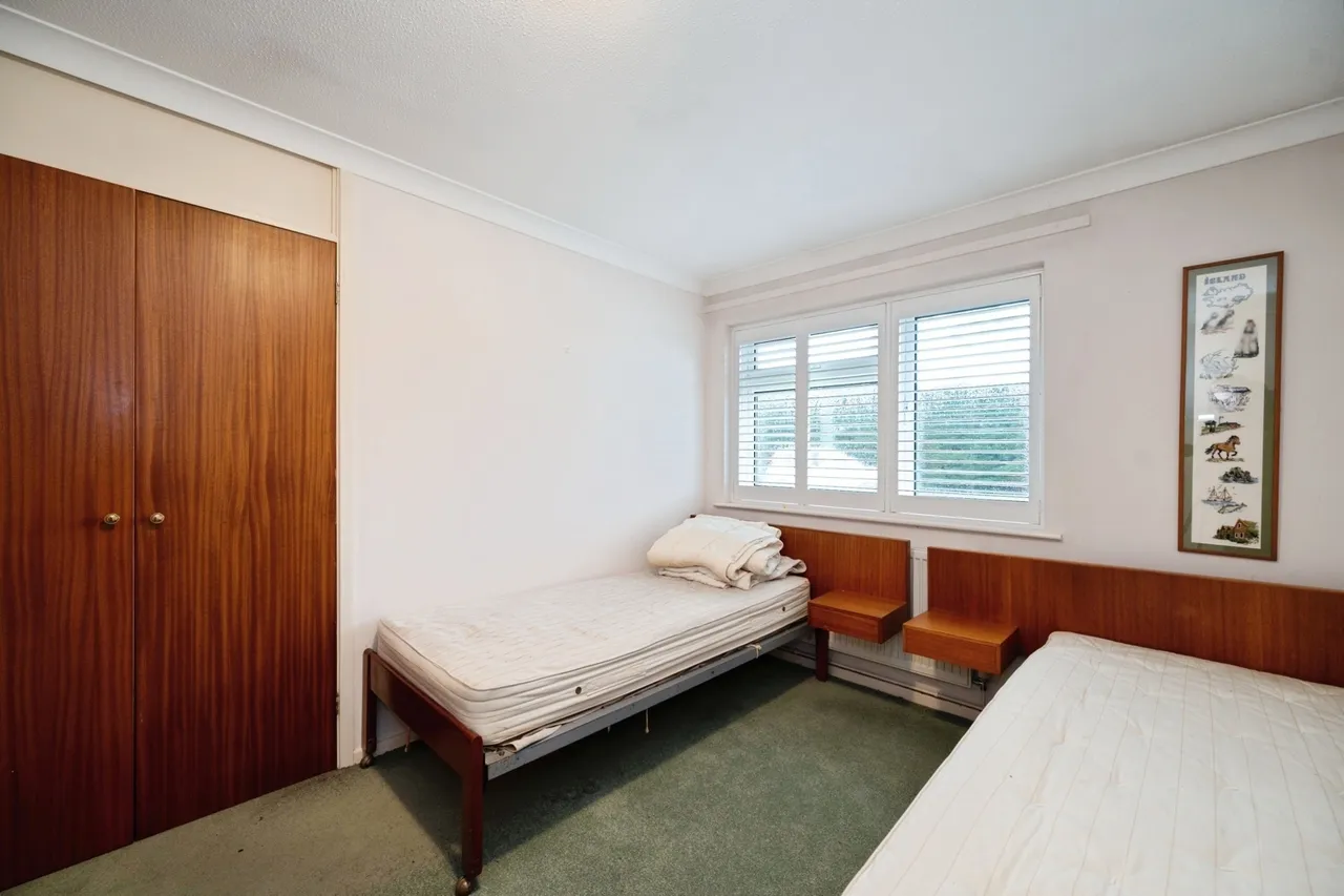 Goldring Close, Hayling Island, PO11, photo 16