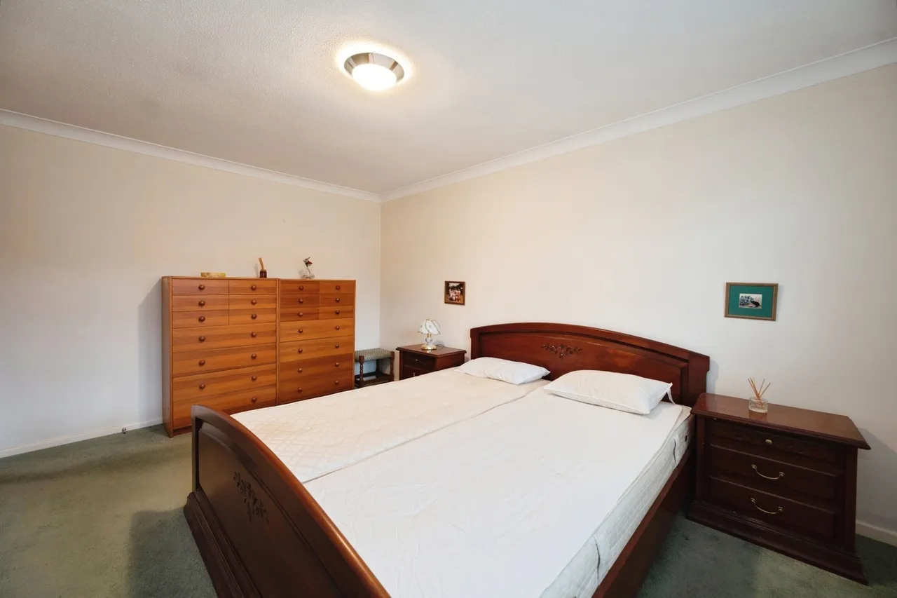 Goldring Close, Hayling Island, PO11, photo 13