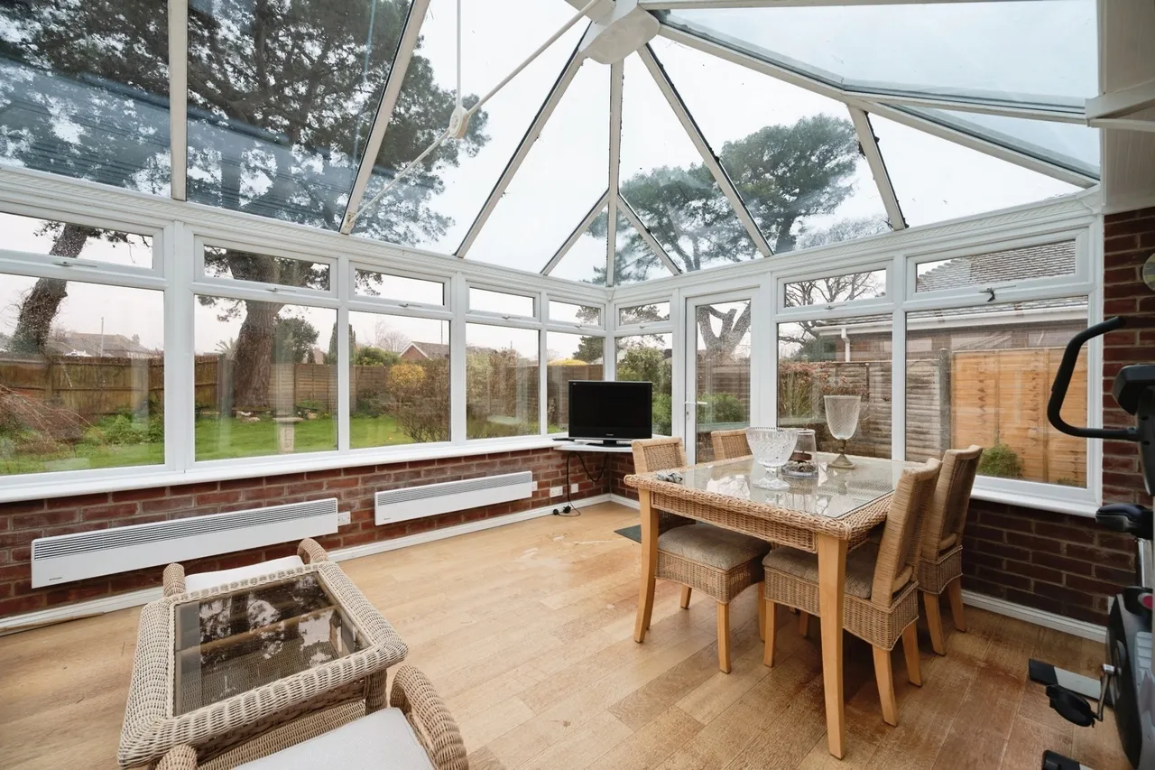 Goldring Close, Hayling Island, PO11, photo 9