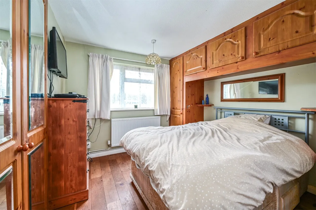 Harpers Road, Ash, Guildford, Surrey, GU12 6BX, photo 7