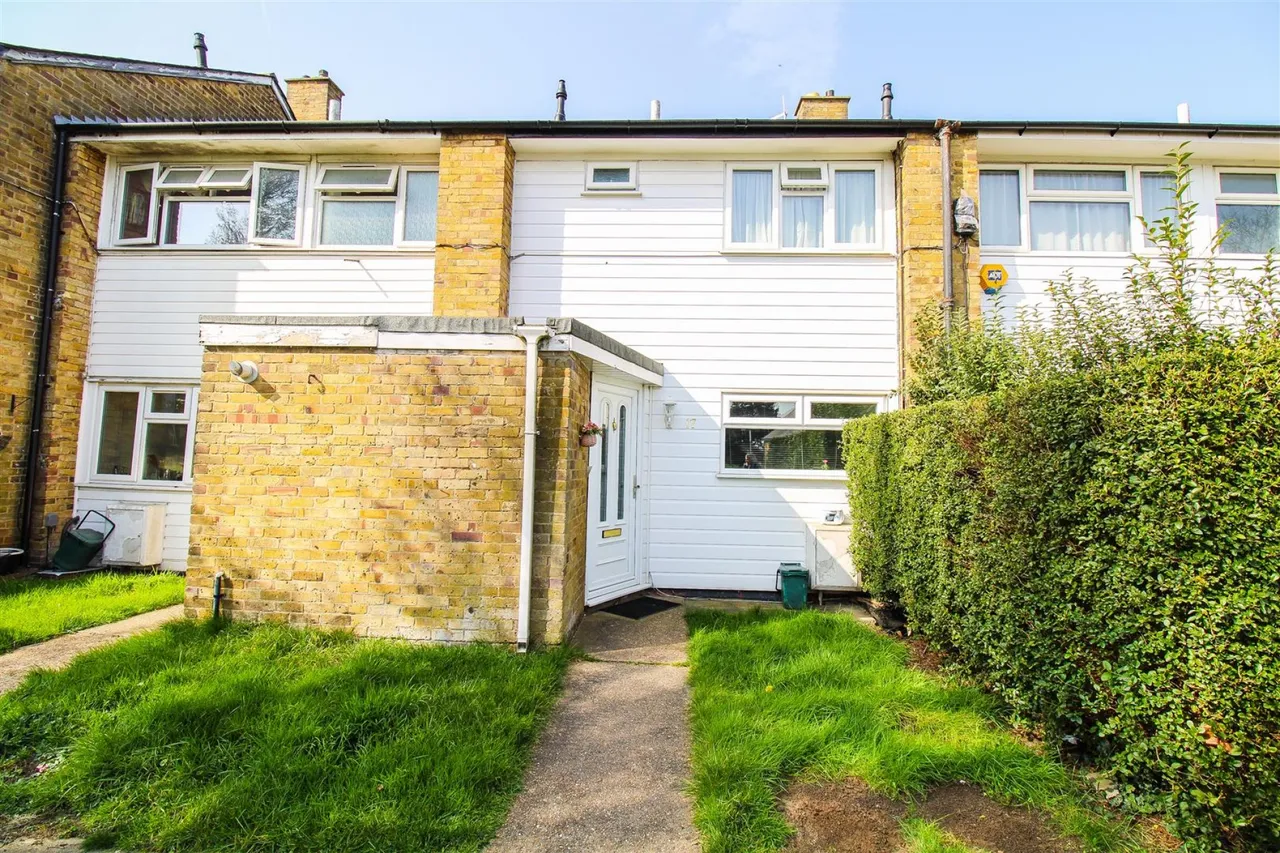 2 bed house to rent, Spencers Croft, Harlow, CM18