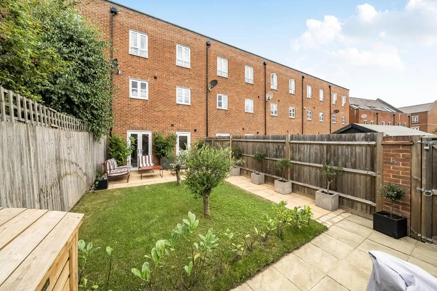 Denman Drive, Newbury, RG14, photo 20