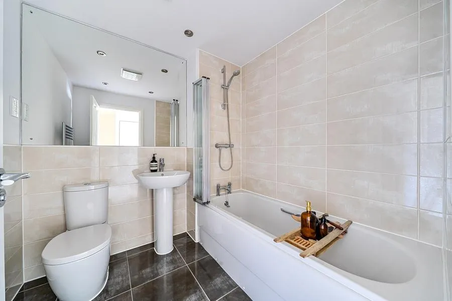 Denman Drive, Newbury, RG14, photo 15