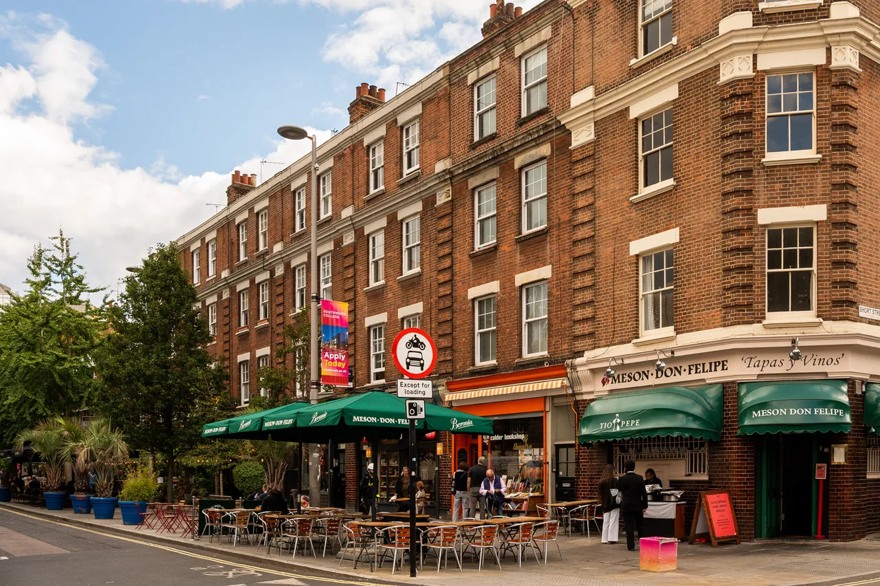 2 bed flat for sale — 49b The Cut, London