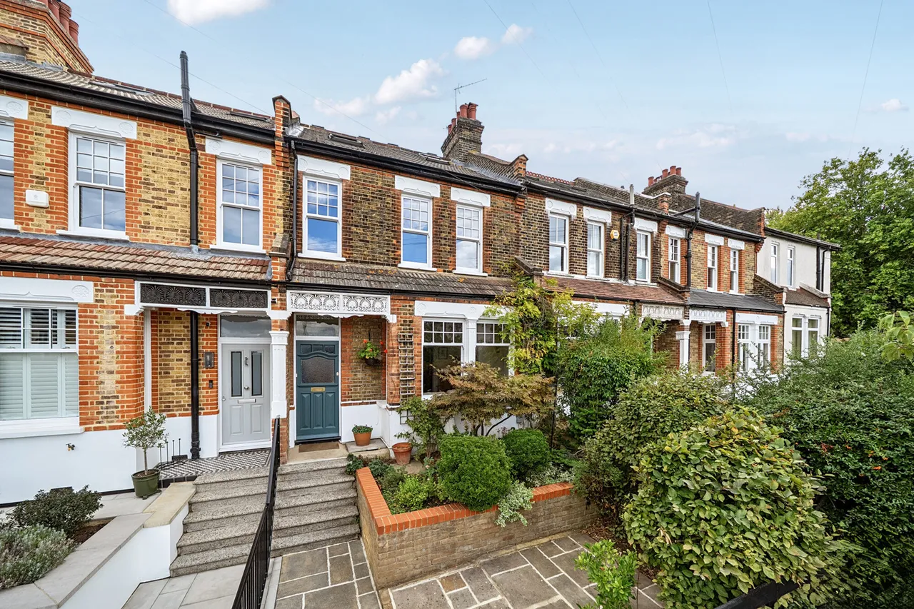 4 bed house for sale, Cleanthus Road, SE18