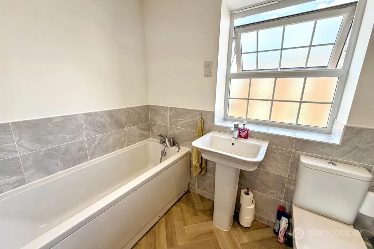 Wyandotte Lane, Nuneaton, CV11, photo 24