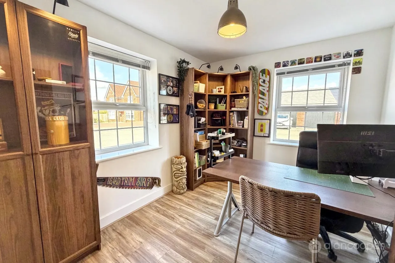 Wyandotte Lane, Nuneaton, CV11, photo 6