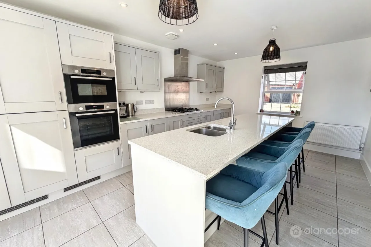 Wyandotte Lane, Nuneaton, CV11, photo 7