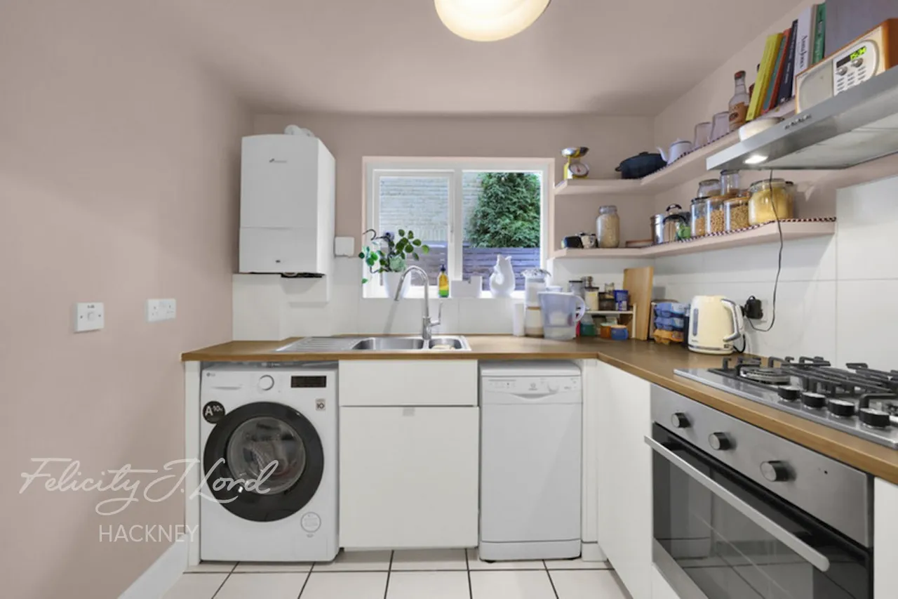 Ainsworth Road, London, E9, photo 10