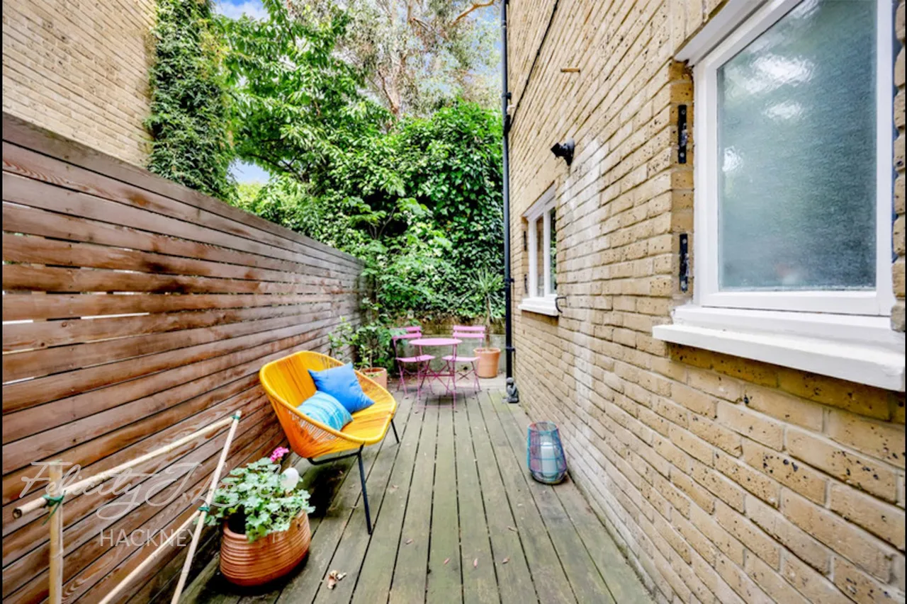 Ainsworth Road, London, E9, photo 7