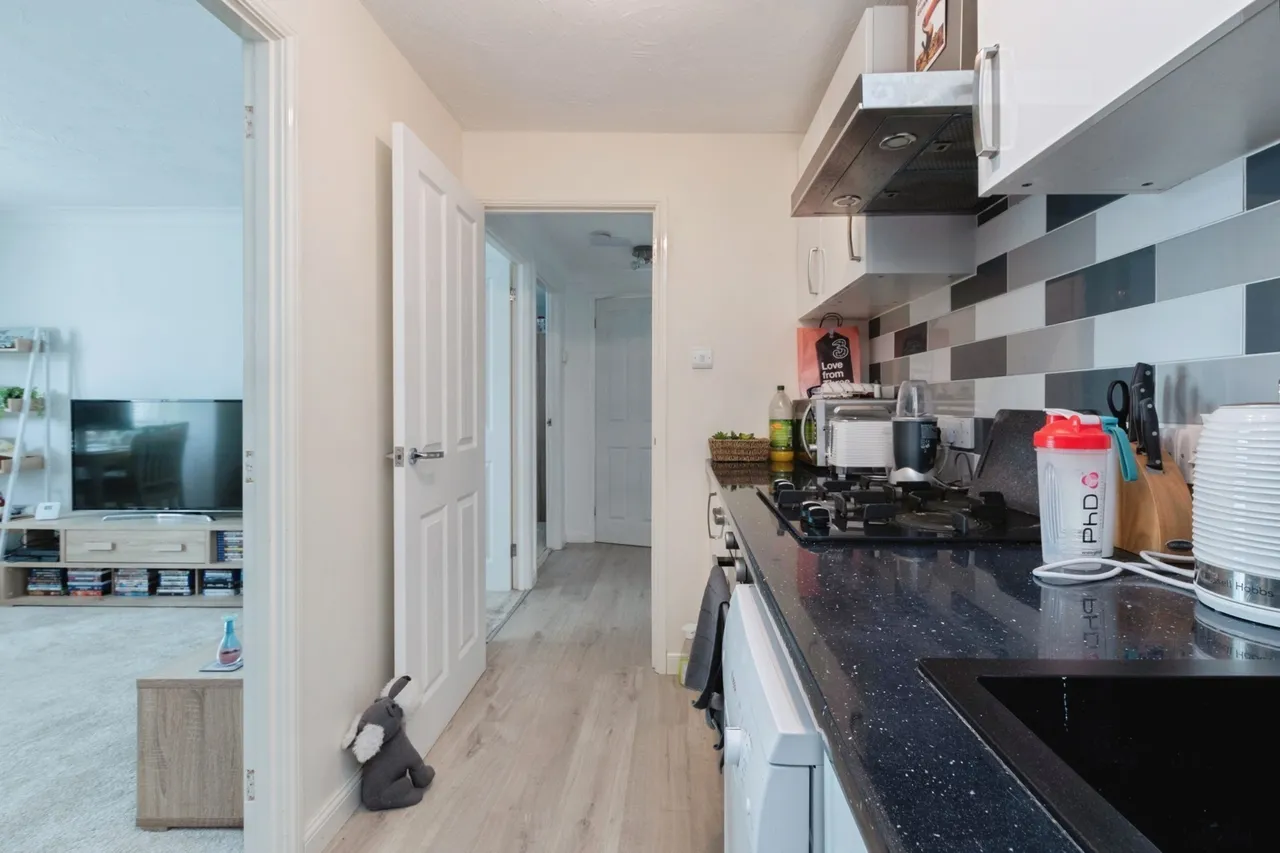 Saffron Way, Knighton Heath, BH11, photo 7