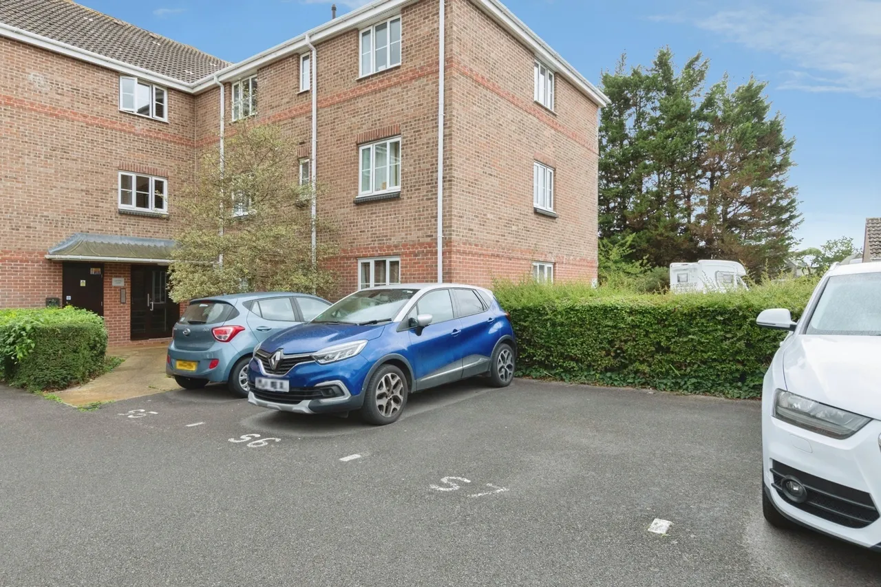 Saffron Way, Knighton Heath, BH11, photo 11