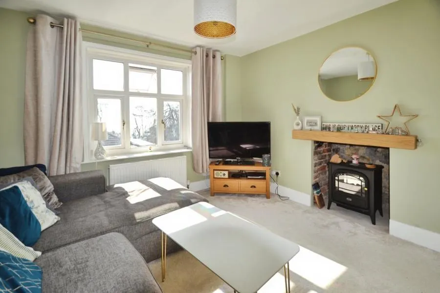 Mitchell Avenue, Ventnor, PO38, photo 10