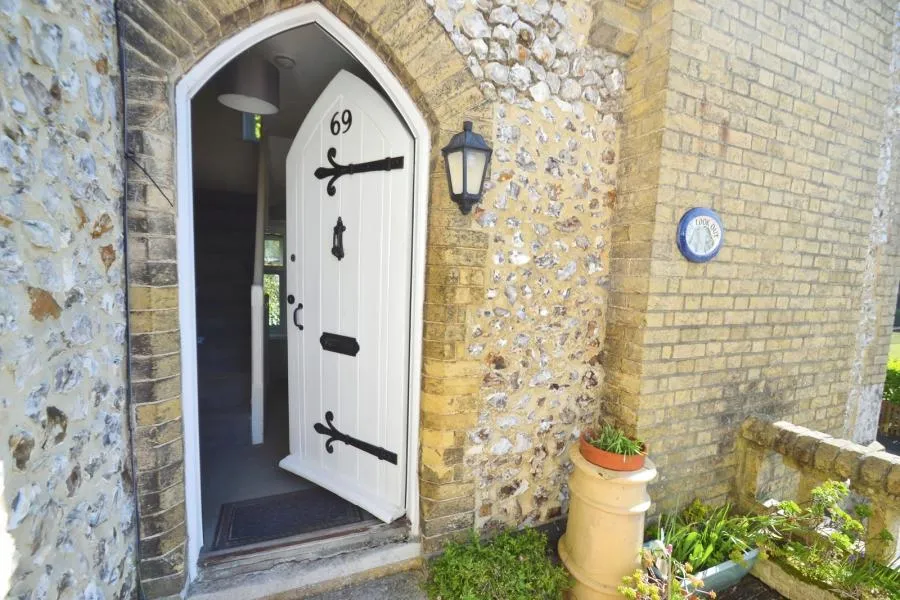 Mitchell Avenue, Ventnor, PO38, photo 14