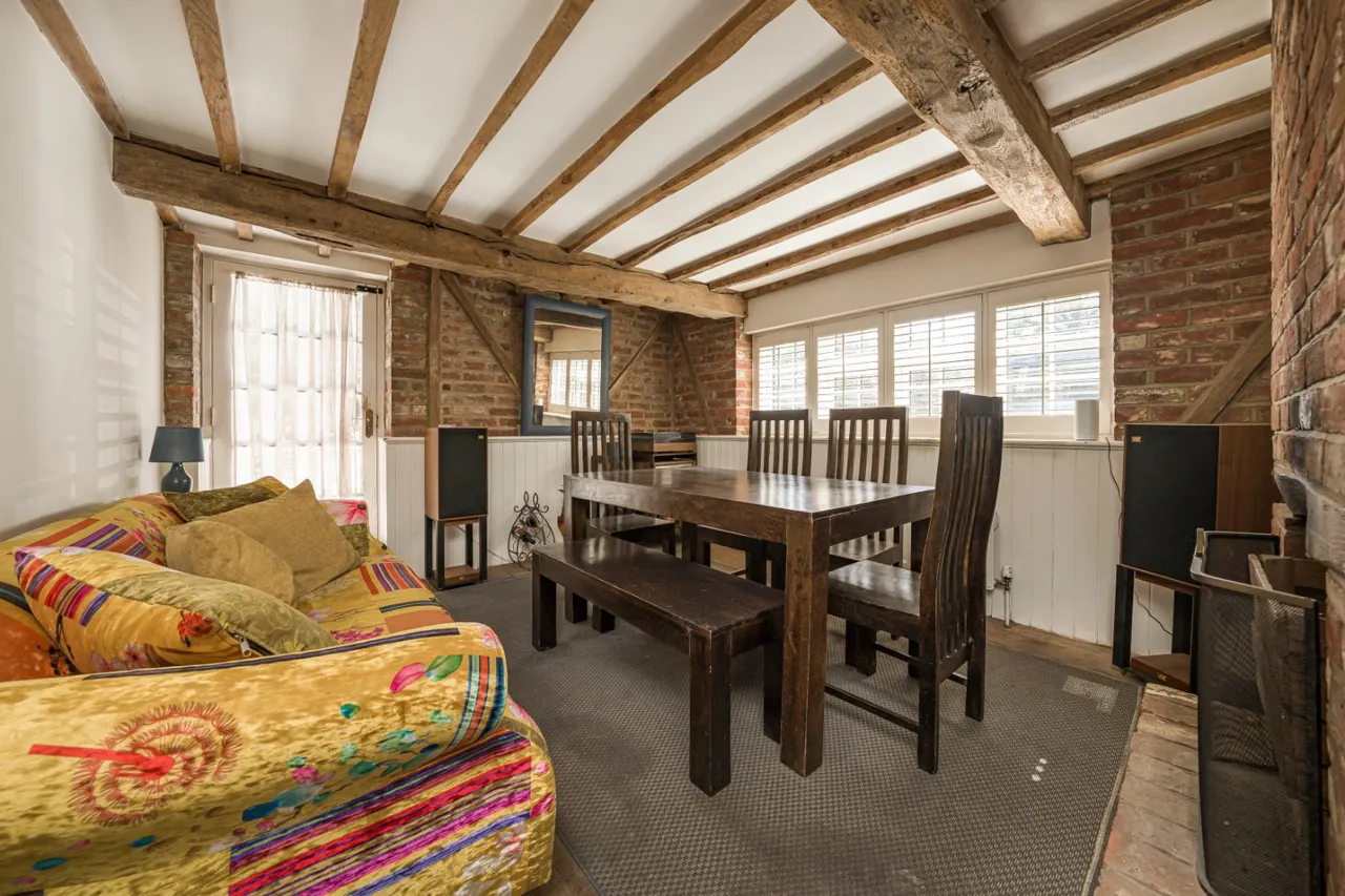 Redlands Lane, Ewshot, GU10, photo 7