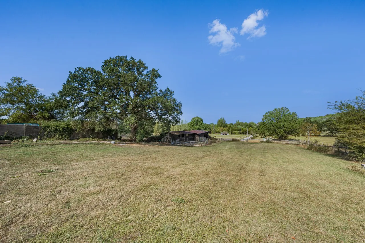 Redlands Lane, Ewshot, GU10, photo 22