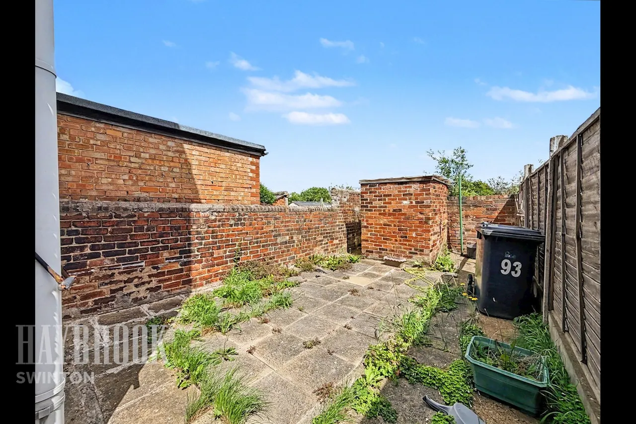 Sandymount Road, Wath Upon Dearne, photo 10