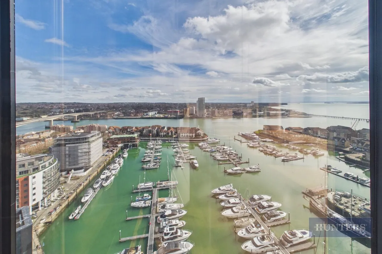 The Moresby Tower, Ocean Village, SO14, photo 19