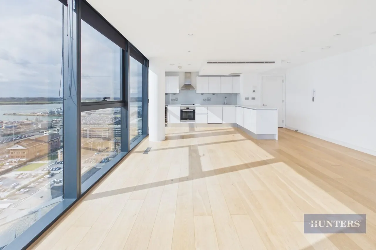 The Moresby Tower, Ocean Village, SO14, photo 8