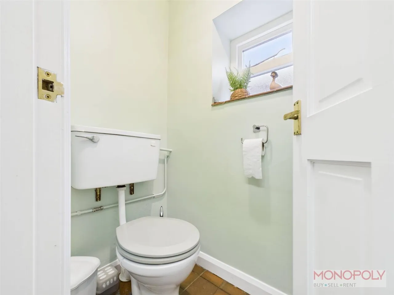 High Street, Overton, LL13, photo 27