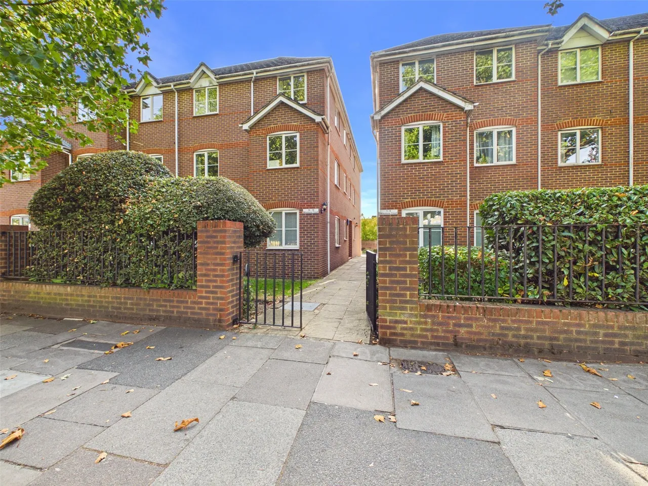 2 bed flat to rent, London Road, Isleworth, TW7