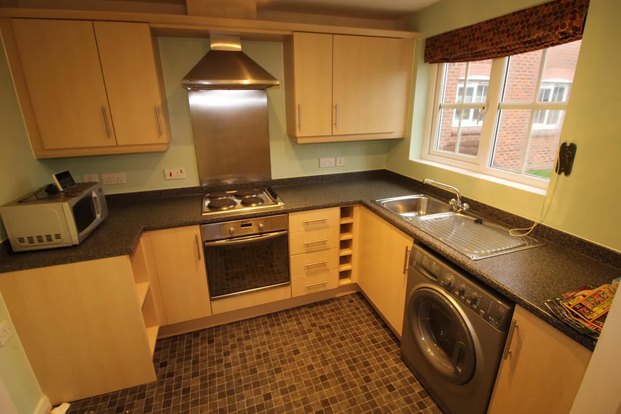 Hendeley Court, Burton upon Trent, DE14, photo 4