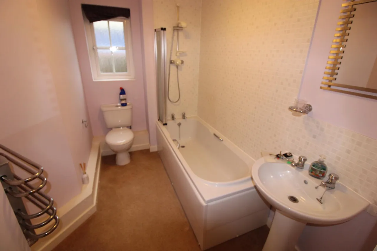 Hendeley Court, Burton upon Trent, DE14, photo 6