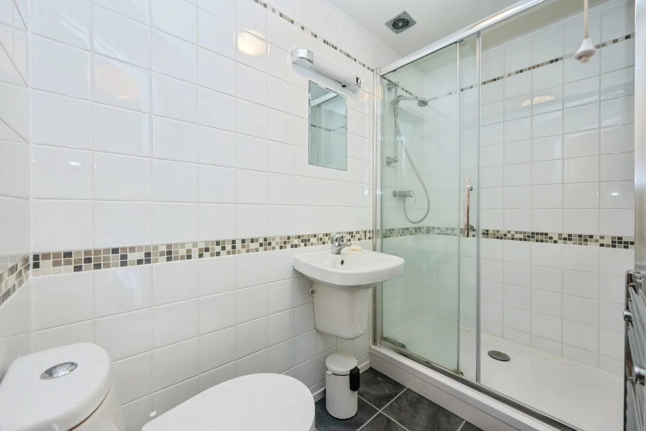 Fazeley Road, Tamworth, B78, photo 32