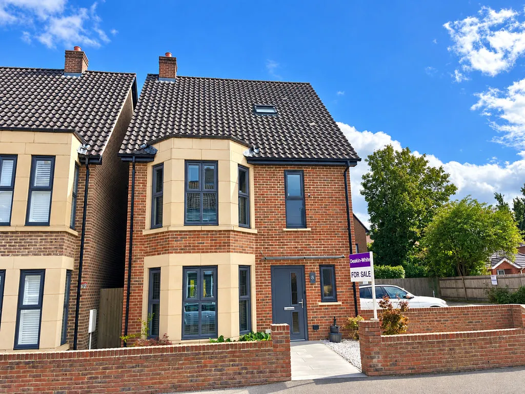 4 bed house for sale — Ashton Road, Dunstable LU6 1NP