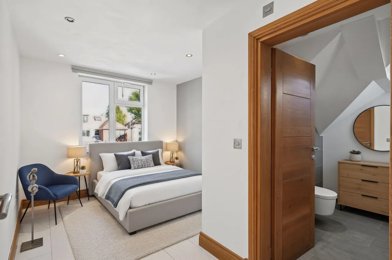 Alexander Avenue, London, NW10, photo 15