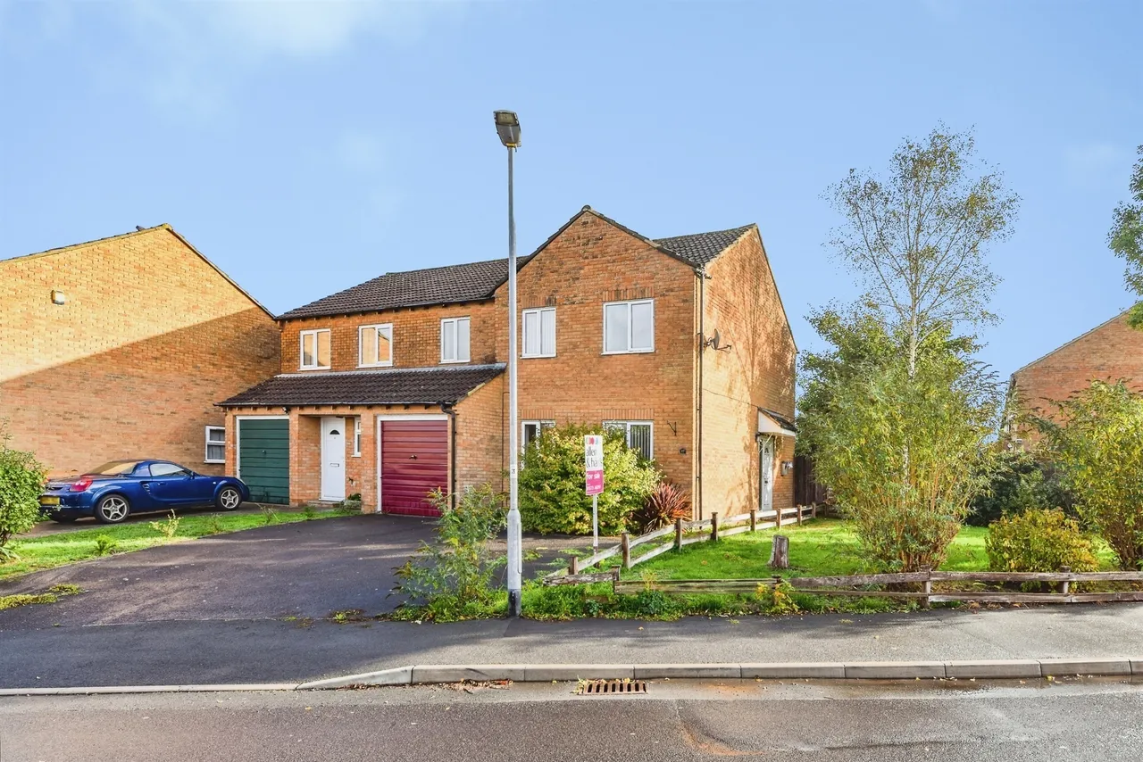 Chestnut Close, Frome, BA11, photo 15