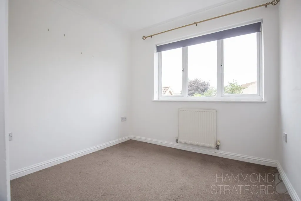 Balmoral Close, Attleborough, photo 16