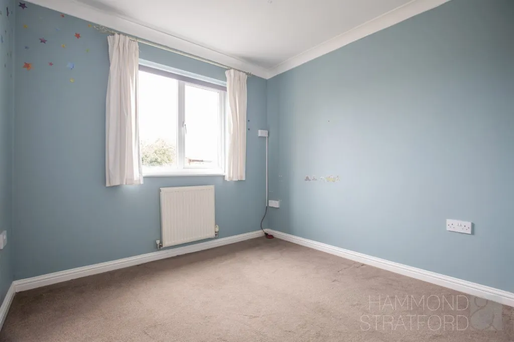 Balmoral Close, Attleborough, photo 15