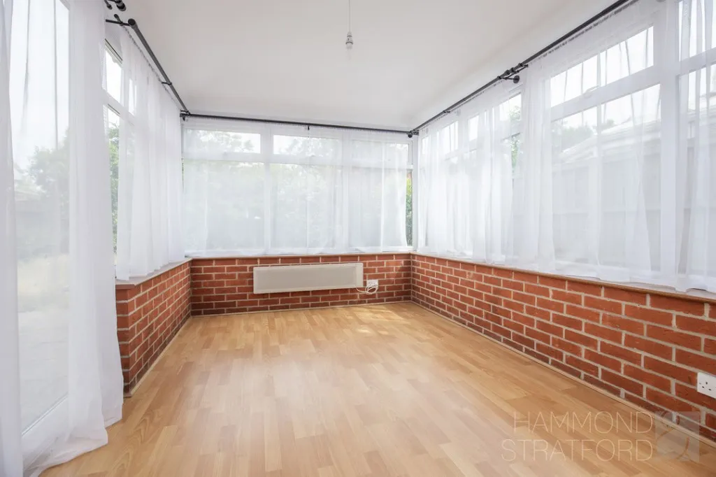 Balmoral Close, Attleborough, photo 8