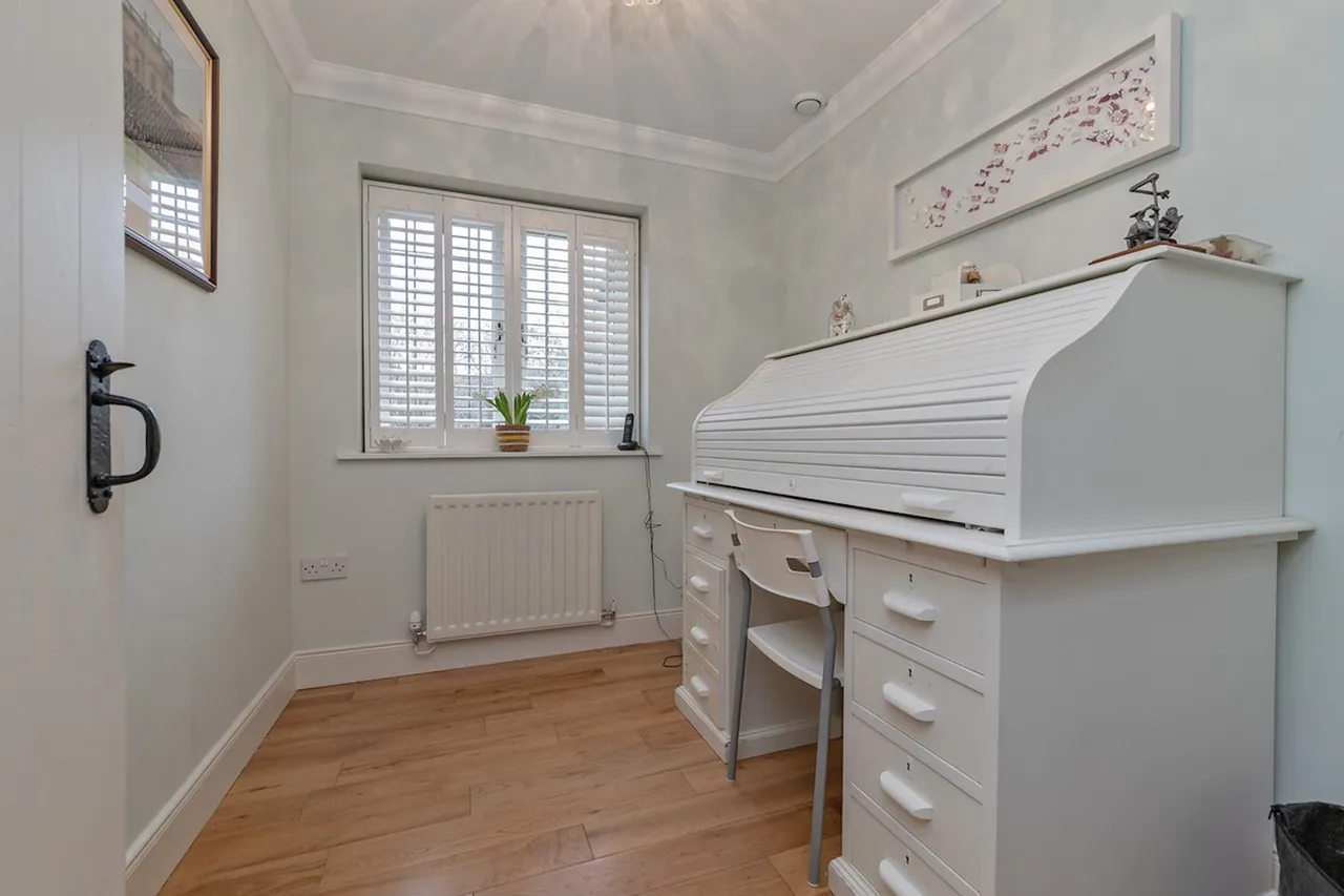 Thirlby Lane, Shenley Church End, photo 12