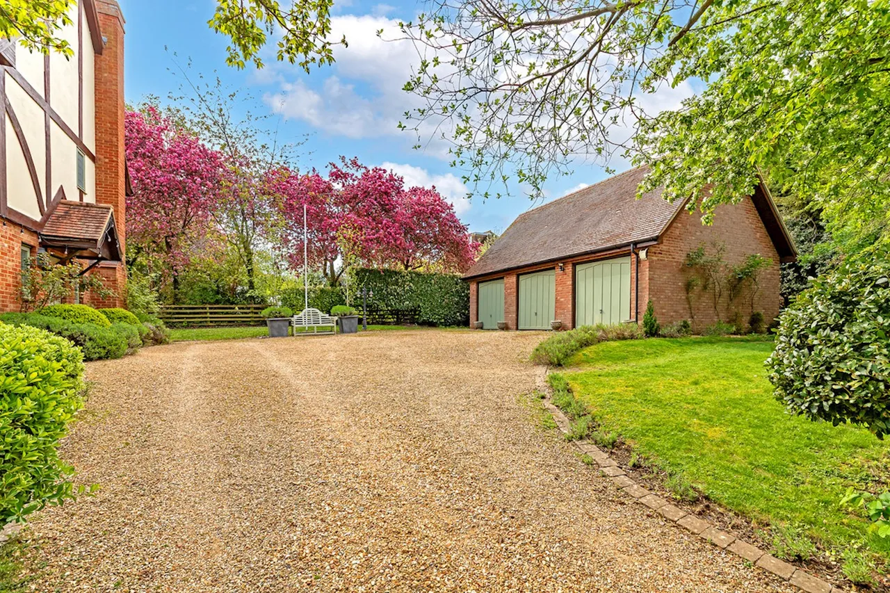 Thirlby Lane, Shenley Church End, photo 6