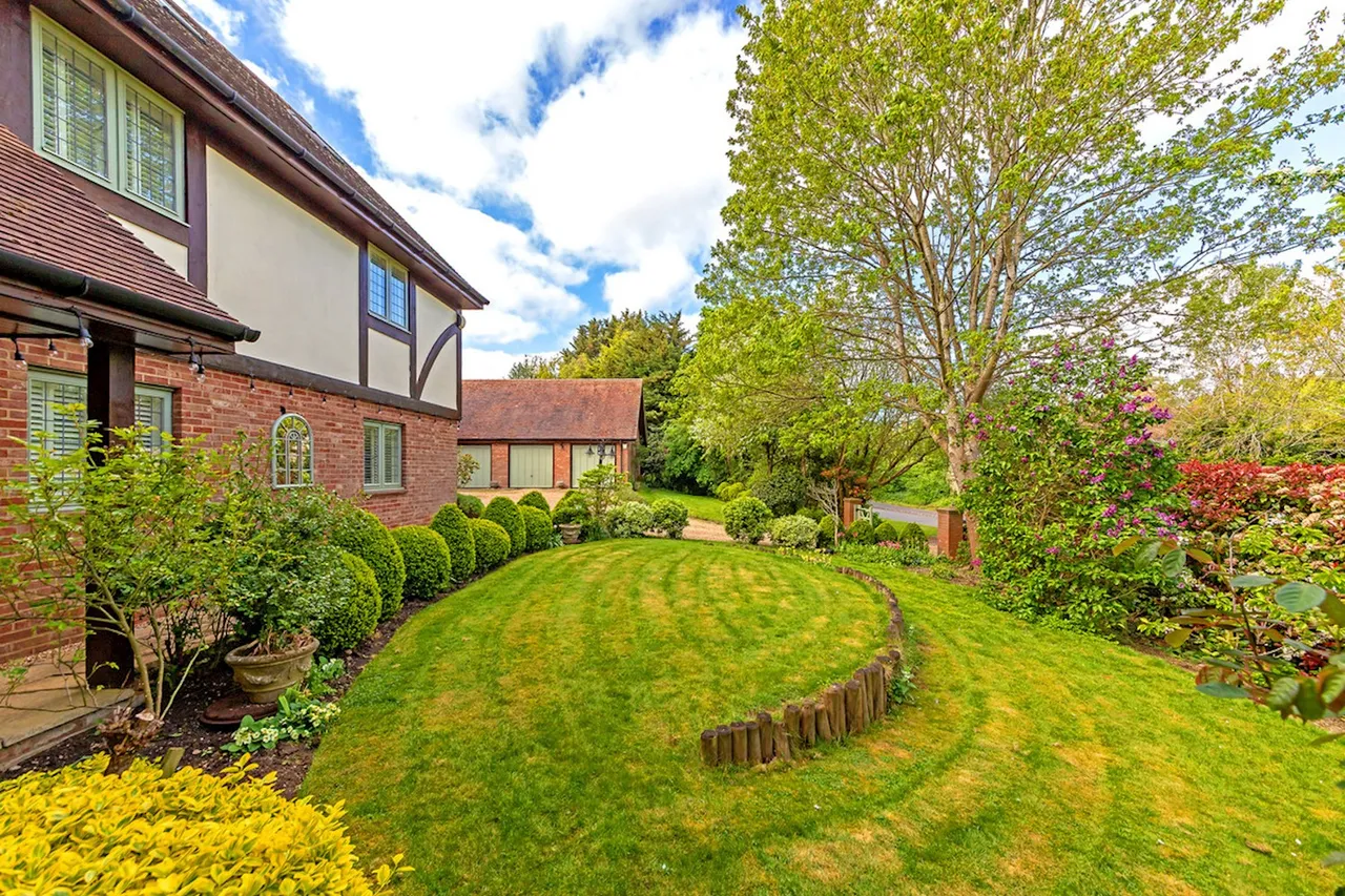Thirlby Lane, Shenley Church End, photo 43