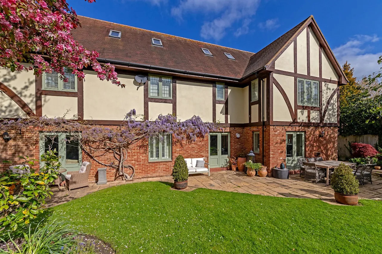 Thirlby Lane, Shenley Church End, photo 46