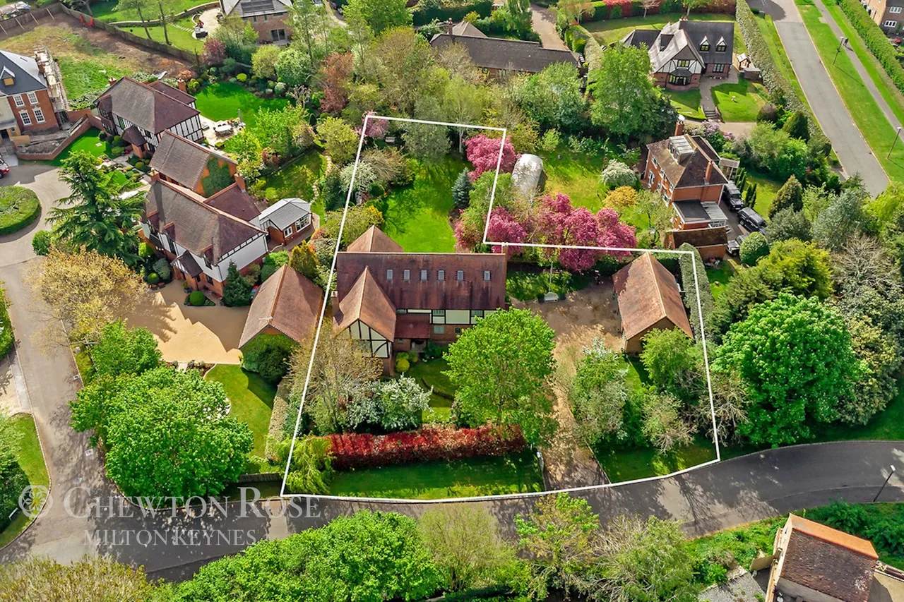 Thirlby Lane, Shenley Church End, photo 48
