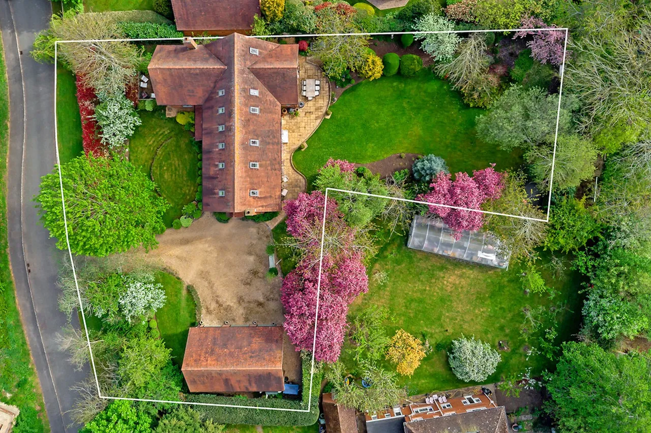 Thirlby Lane, Shenley Church End, photo 4