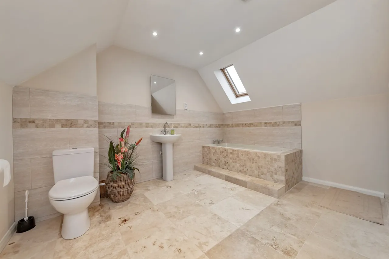 Thirlby Lane, Shenley Church End, photo 36