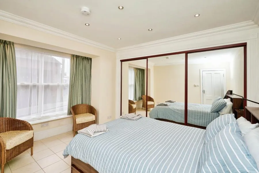 Sun Hill, Cowes, PO31, photo 5