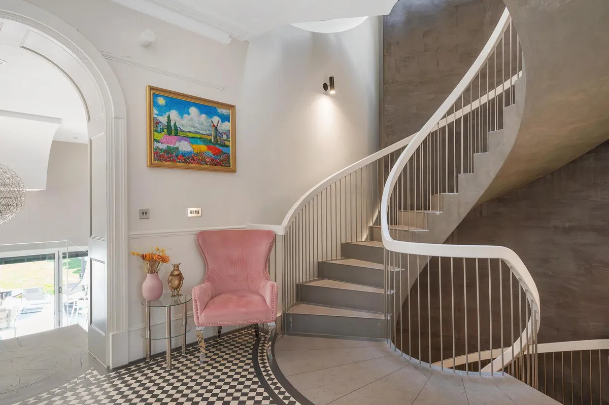 Madeley Road, London, W5, photo 16