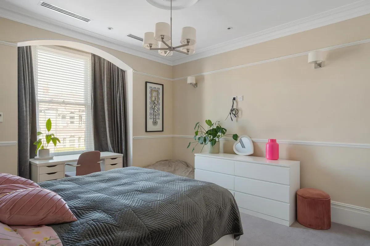 Madeley Road, London, W5, photo 22