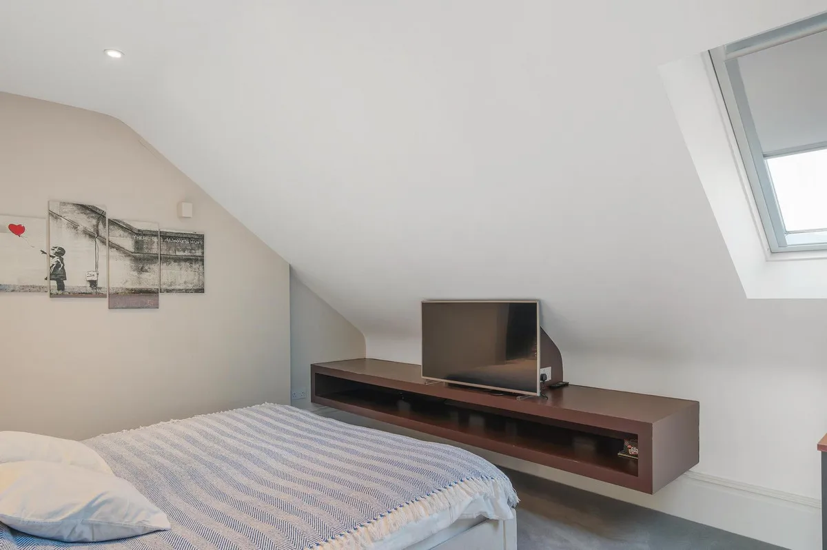 Madeley Road, London, W5, photo 26